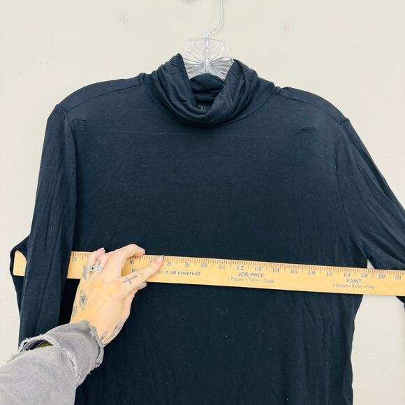 PrAna Black Long Sleeve Turtle Neck Shirt Women’s Size M - Picture 3 of 7